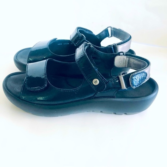 Wolky Women’s Rio Navy Patent Leather Slingback Sandals Size 8/39 - Picture 1 of 16